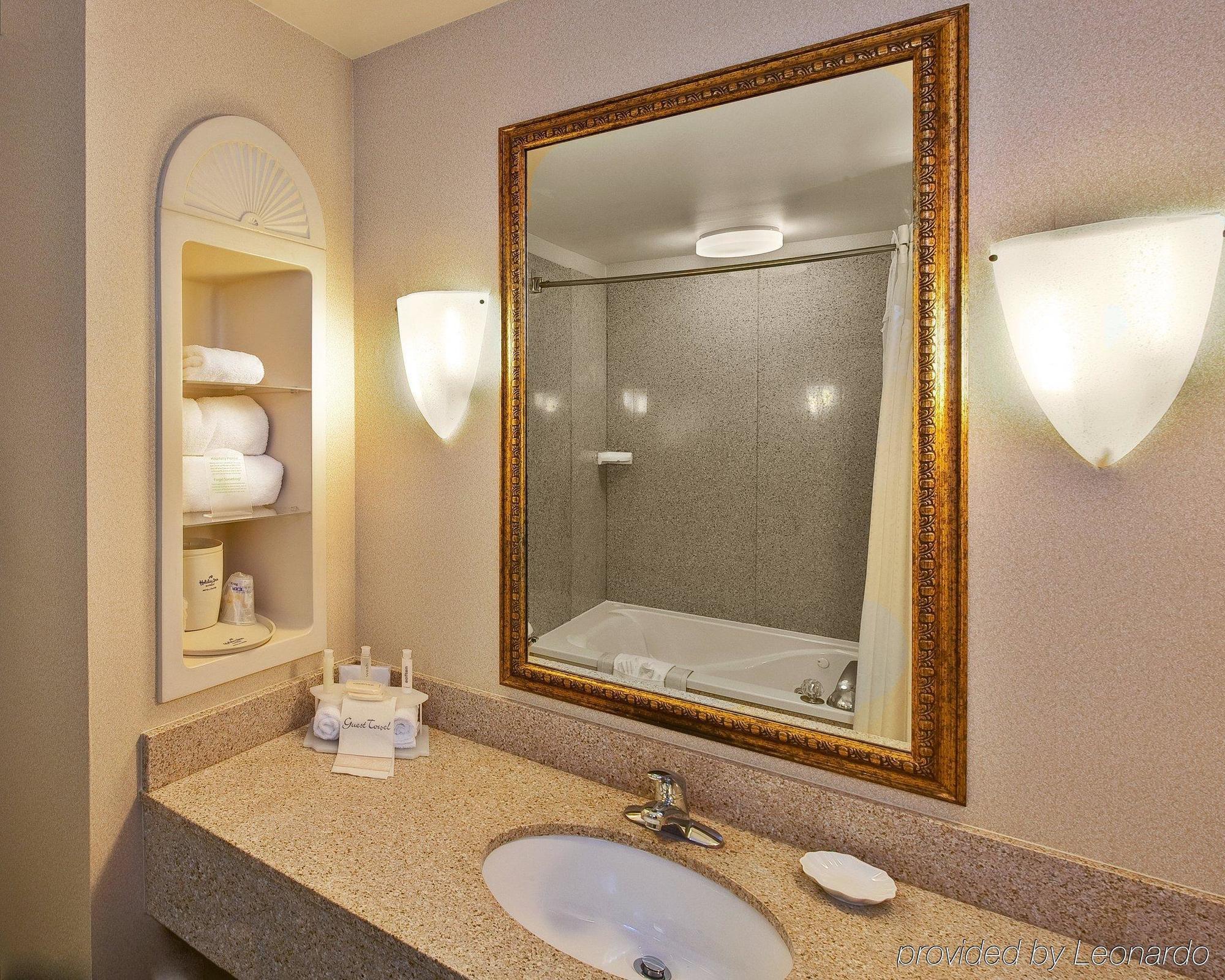 Holiday Inn Express & Suites Dyersburg By Ihg Pokoj fotografie
