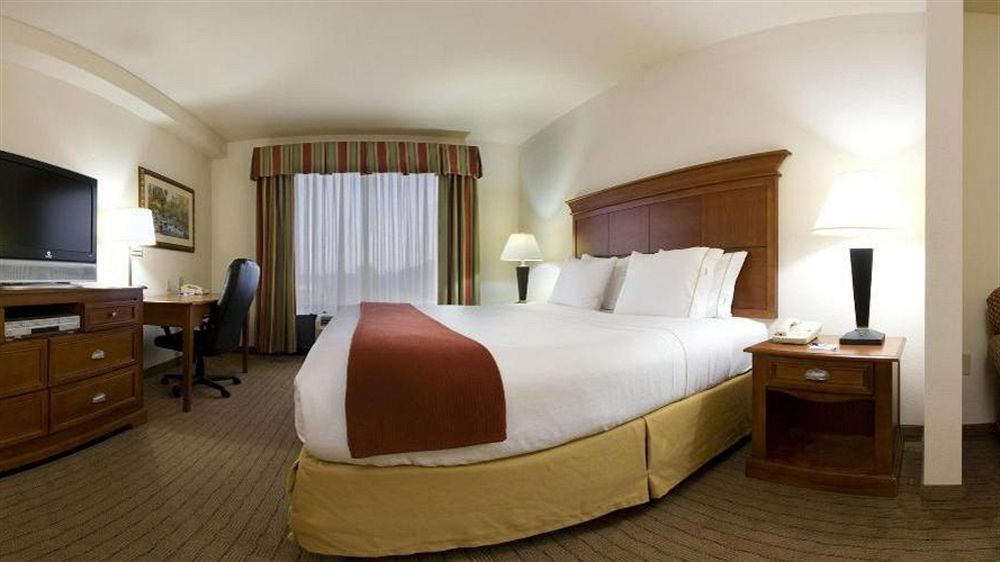Holiday Inn Express & Suites Dyersburg By Ihg Exteriér fotografie