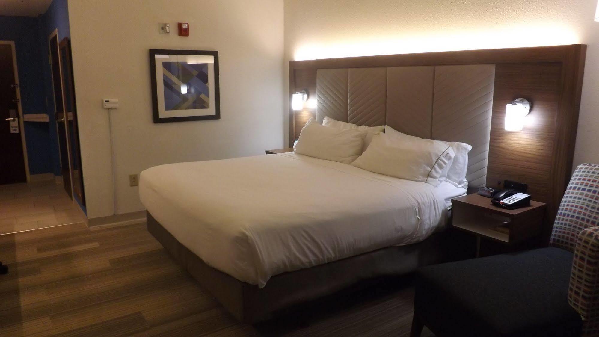 Holiday Inn Express & Suites Dyersburg By Ihg Exteriér fotografie